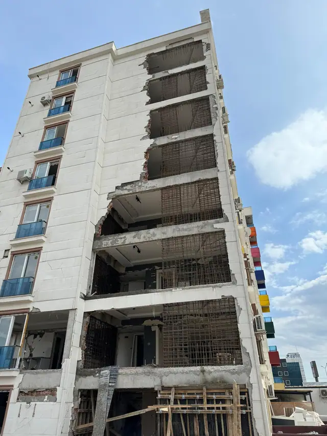Meva1 Mühendislik sahasından kare 29 — bina güçlendirme ve kentsel dönüşüm çalışmaları
