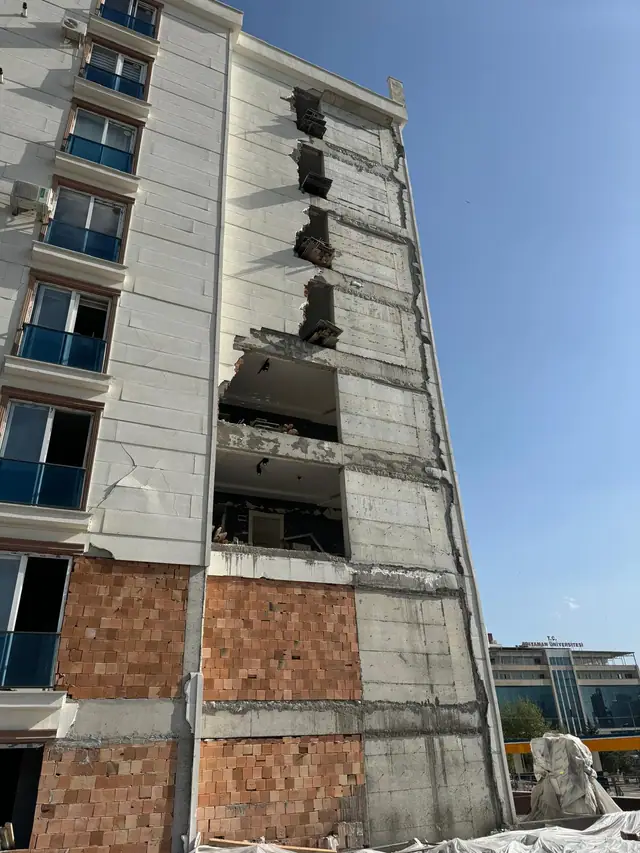 Meva1 Mühendislik sahasından kare 55 — bina güçlendirme ve kentsel dönüşüm çalışmaları