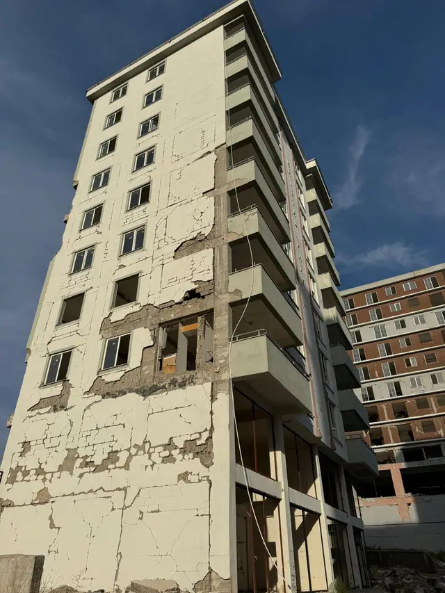 Meva1 Mühendislik sahasından kare 91 — bina güçlendirme ve kentsel dönüşüm çalışmaları