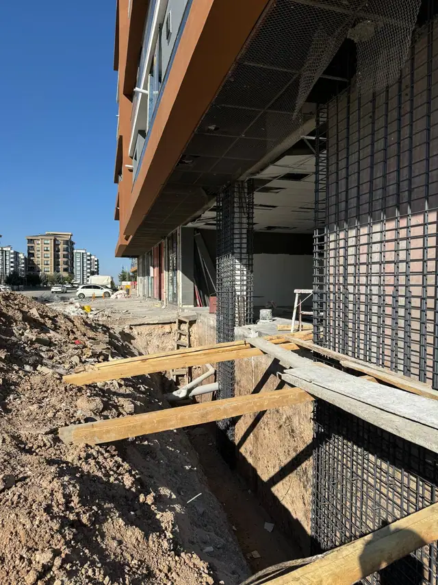 Meva1 Mühendislik sahasından kare 121 — bina güçlendirme ve kentsel dönüşüm çalışmaları